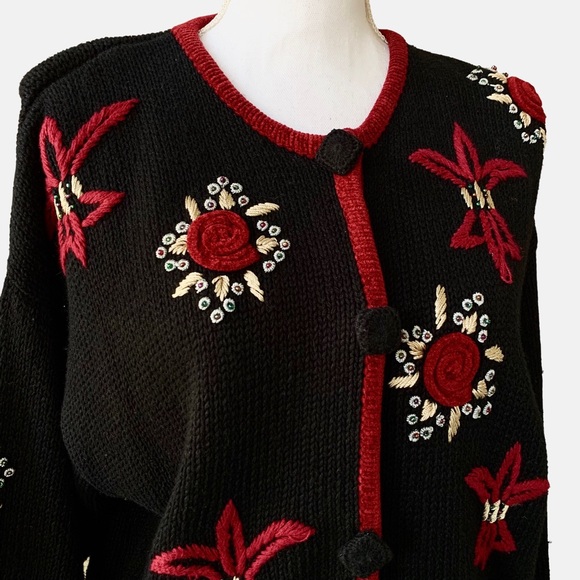 VINTAGE AMANDA SMITH EMBROIDERED EMBELLISHED FLORAL CARDIGAN SWEATER - Picture 11 of 16